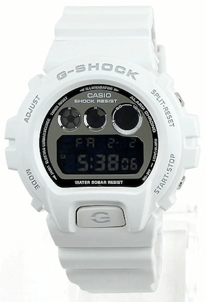 Gショック腕時計ホワイトモデル
